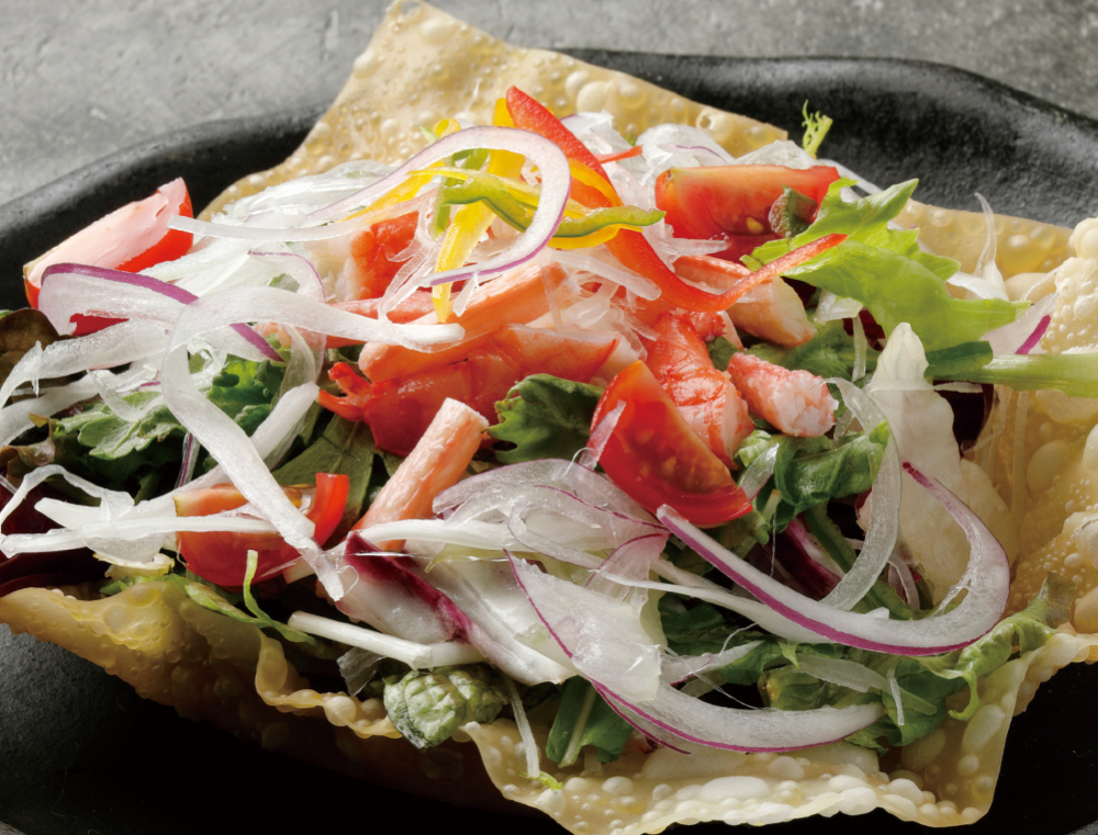 花れんこんおすすめメニュー 菊菜とシーフードのパリパリサラダ